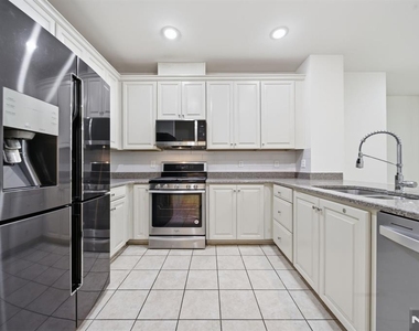 128 Wesmont - Photo Thumbnail 10