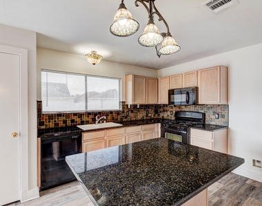 9622 Farrell Drive - Photo Thumbnail 6