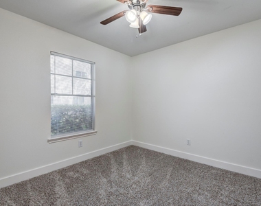9622 Farrell Drive - Photo Thumbnail 16