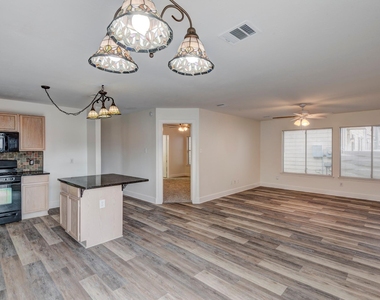 9622 Farrell Drive - Photo Thumbnail 9