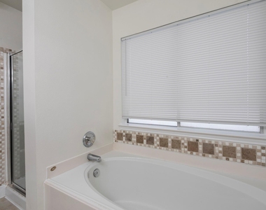 9622 Farrell Drive - Photo Thumbnail 13