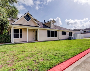9622 Farrell Drive - Photo Thumbnail 2