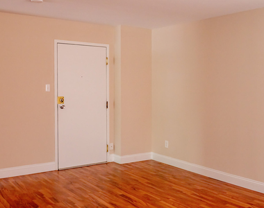 5660 Kingsbury Avenue - Photo Thumbnail 33