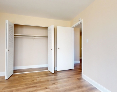 5660 Kingsbury Avenue - Photo Thumbnail 22