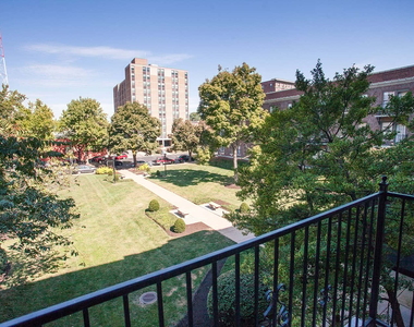 5660 Kingsbury Avenue - Photo Thumbnail 13