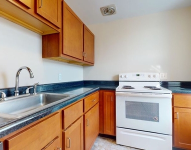5660 Kingsbury Avenue - Photo Thumbnail 14