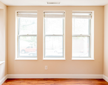 5660 Kingsbury Avenue - Photo Thumbnail 48