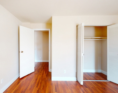 5660 Kingsbury Avenue - Photo Thumbnail 42