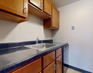 5660 Kingsbury Avenue - Photo Thumbnail 27