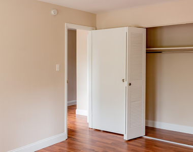 5660 Kingsbury Avenue - Photo Thumbnail 45
