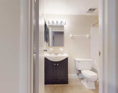 5660 Kingsbury Avenue - Photo Thumbnail 32