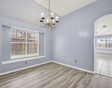 11563 Withers Way Circle - Photo Thumbnail 9