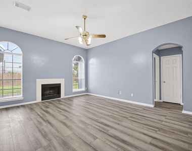 11563 Withers Way Circle - Photo Thumbnail 5