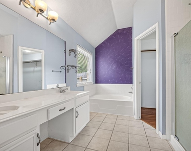 11563 Withers Way Circle - Photo Thumbnail 30