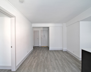 18 South Kingshighway - Photo Thumbnail 348