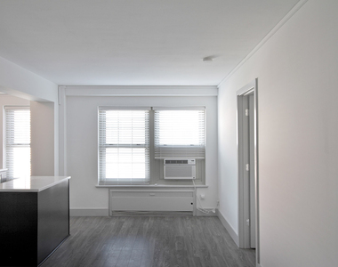 18 South Kingshighway - Photo Thumbnail 347