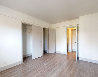 18 South Kingshighway - Photo Thumbnail 70