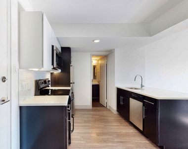 18 South Kingshighway - Photo Thumbnail 413