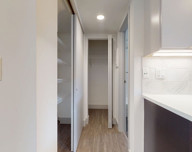 18 South Kingshighway - Photo Thumbnail 223