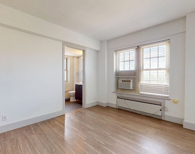 18 South Kingshighway - Photo Thumbnail 387