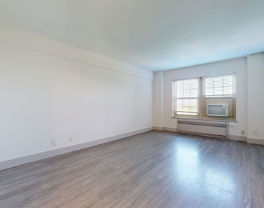 18 South Kingshighway - Photo Thumbnail 96