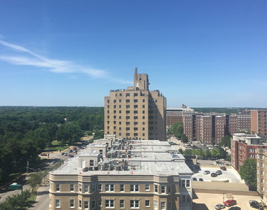18 South Kingshighway - Photo Thumbnail 260