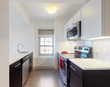 18 South Kingshighway - Photo Thumbnail 394