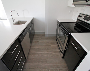 18 South Kingshighway - Photo Thumbnail 372