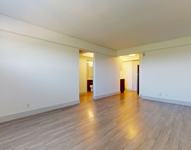 18 South Kingshighway - Photo Thumbnail 97