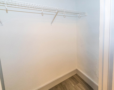 18 South Kingshighway - Photo Thumbnail 314