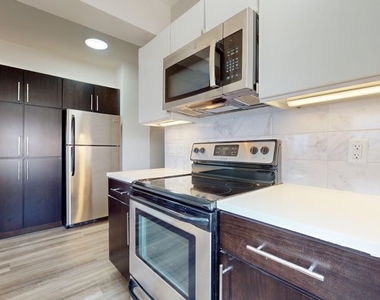 18 South Kingshighway - Photo Thumbnail 165