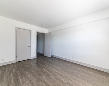 18 South Kingshighway - Photo Thumbnail 91