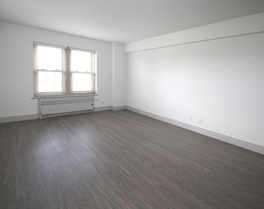 18 South Kingshighway - Photo Thumbnail 336