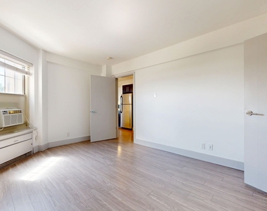18 South Kingshighway - Photo Thumbnail 380