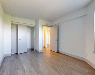 18 South Kingshighway - Photo Thumbnail 100