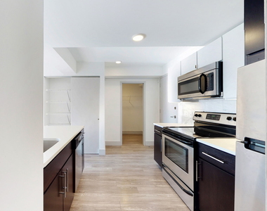 18 South Kingshighway - Photo Thumbnail 416