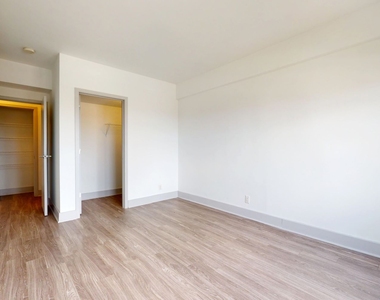 18 South Kingshighway - Photo Thumbnail 259