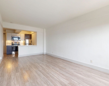 18 South Kingshighway - Photo Thumbnail 428