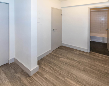 18 South Kingshighway - Photo Thumbnail 312