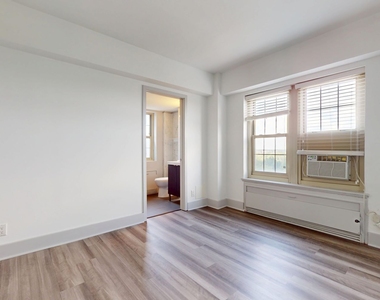 18 South Kingshighway - Photo Thumbnail 176