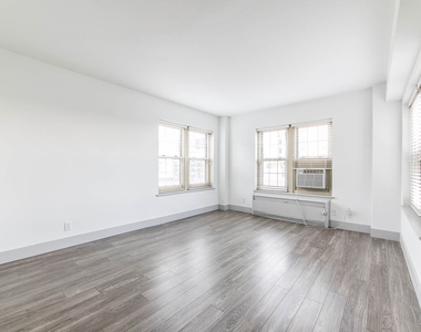 18 South Kingshighway - Photo Thumbnail 279