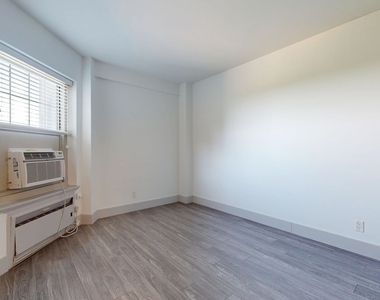 18 South Kingshighway - Photo Thumbnail 99