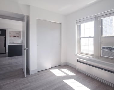 18 South Kingshighway - Photo Thumbnail 139
