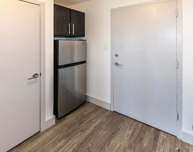 18 South Kingshighway - Photo Thumbnail 286