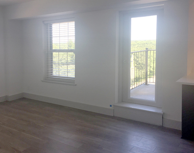 18 South Kingshighway - Photo Thumbnail 298