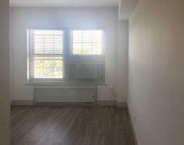 18 South Kingshighway - Photo Thumbnail 106