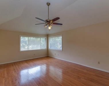 11310 Chiselhurst Way Court - Photo Thumbnail 17