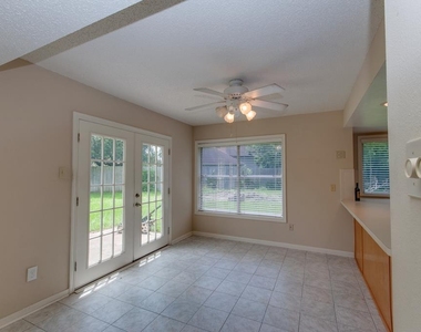 11310 Chiselhurst Way Court - Photo Thumbnail 12