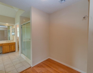 11310 Chiselhurst Way Court - Photo Thumbnail 19