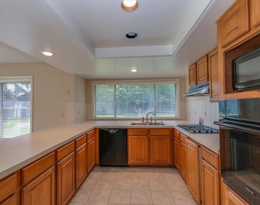 11310 Chiselhurst Way Court - Photo Thumbnail 15